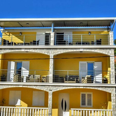 Fancy Apartments Dream Brna Exterior foto